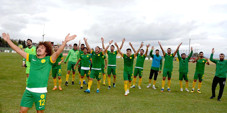 Darıca G.B’de 8 futbolcu gitti