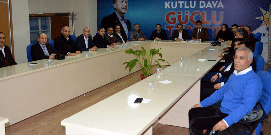 Aday adayları ile toplantı