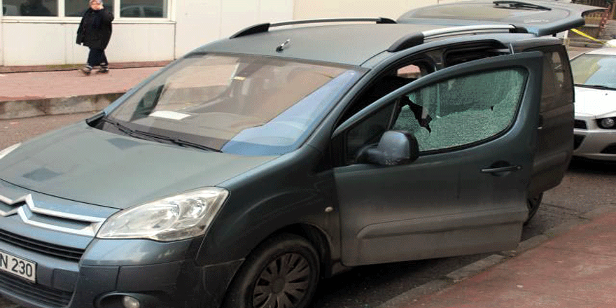 Park halindeki aracı kurşunladı