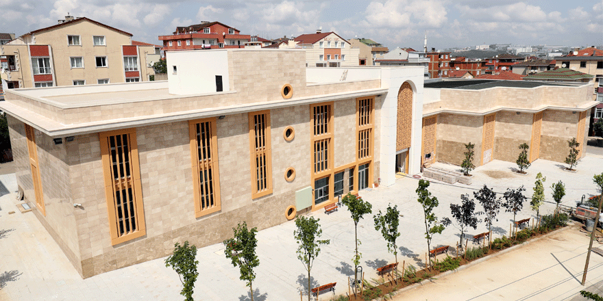 Arapçeşme’ye modern düğün salonu