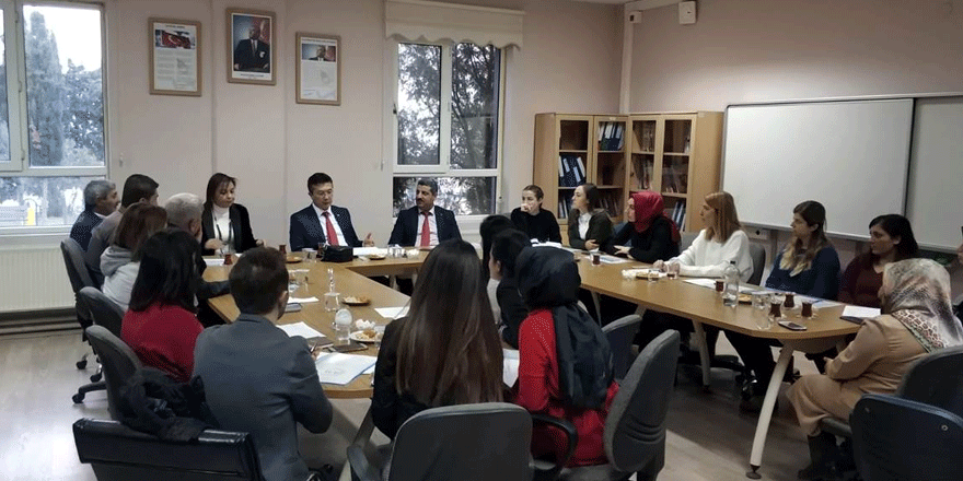 Kaymakama okul toplantılarına devam ediyor