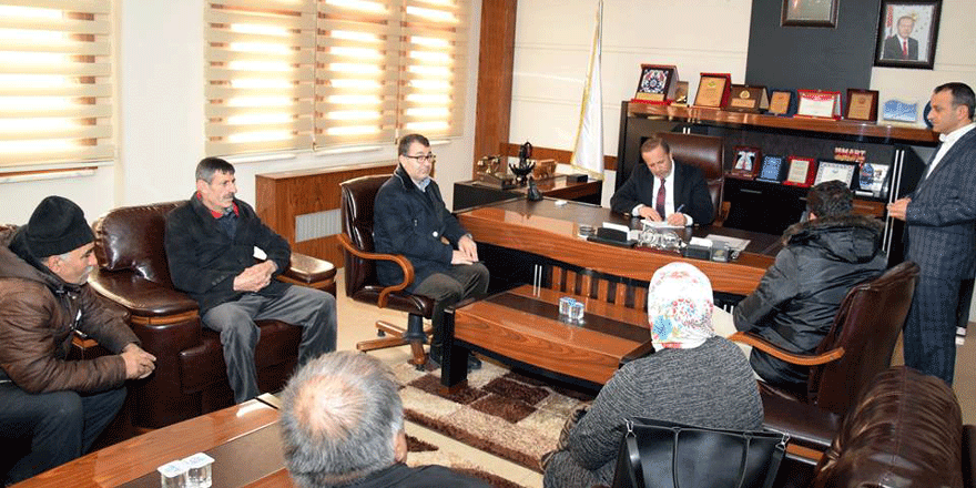 Toltar vatandaşları dinliyor