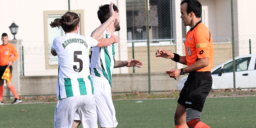 Hakeme tokat atana 20 maç ceza