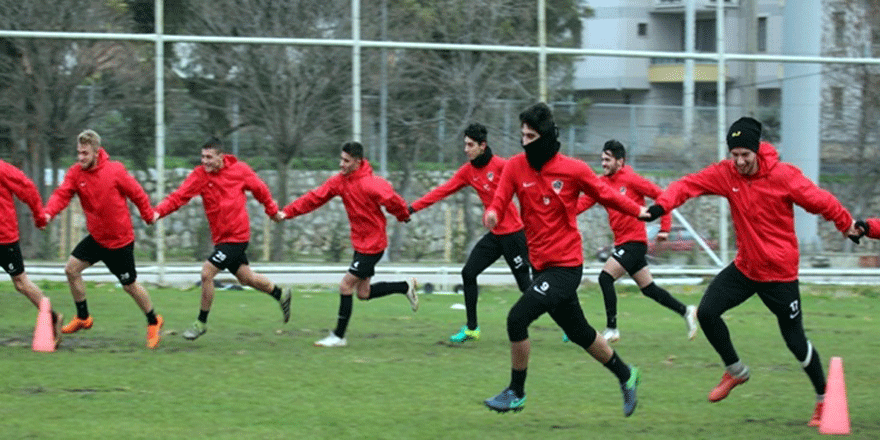 Körfezspor hız kesmiyor