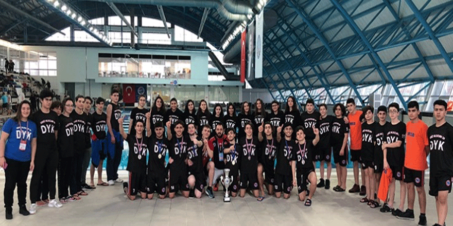 Deniz yıldızları şampiyon oldu