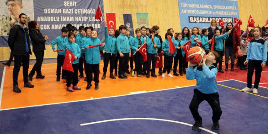 ”Hayata sporla pozitif bakın’