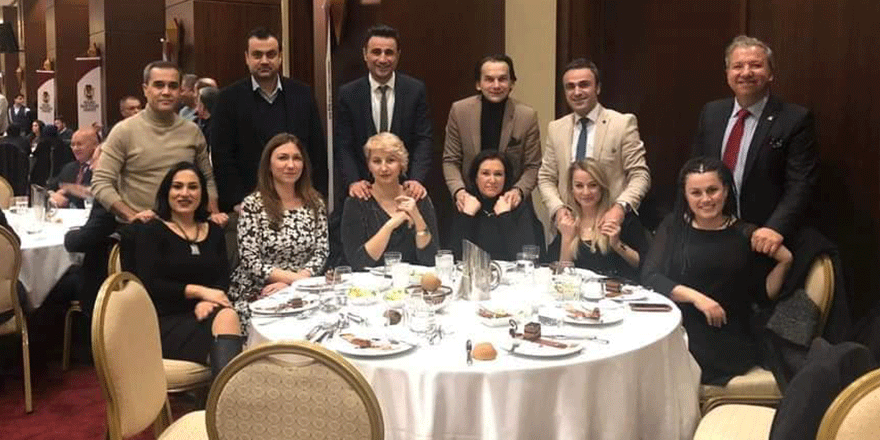 Gazeteciler basın yemeğinde biraraya geldi