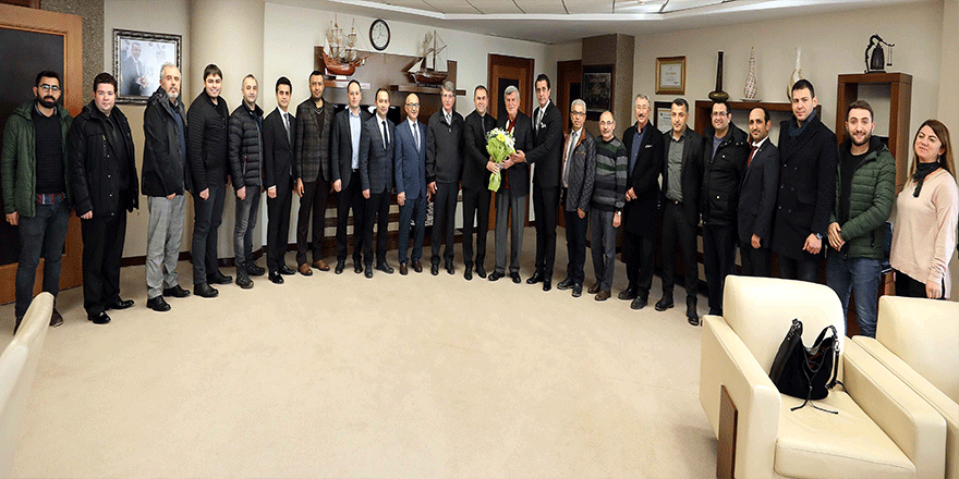 İnşaat mühendisleriyle bir araya geldi   