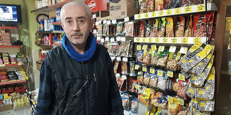 Aldıkları içki ve cipslerin parasını ödemeden kaçtılar