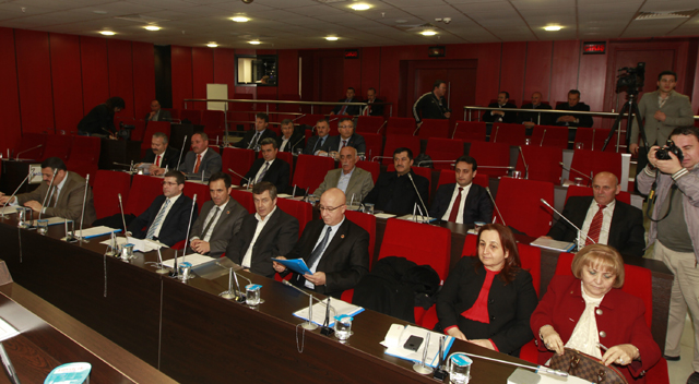 Seçimler öncesi son meclis