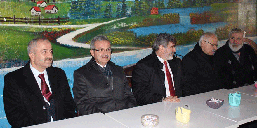 İkindi namazı sonrası buluştular!