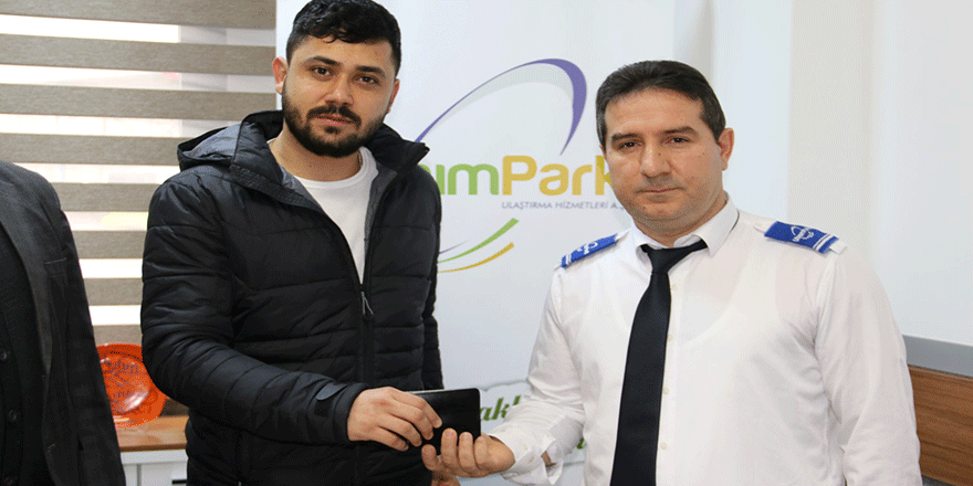 Şoför insanlık ölmedi dedirtti