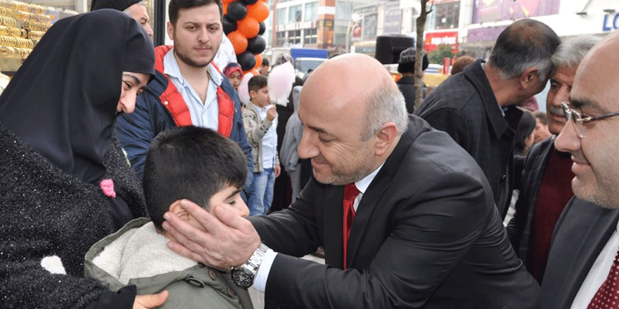 Bıyık çalışmalarını sürdürüyor