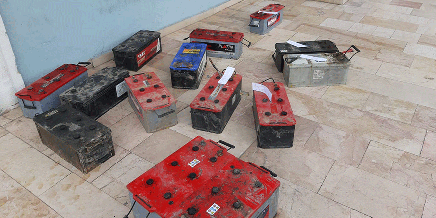 14 akü çalan 3 şüpheli yakalandı   