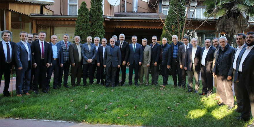 Eski ilçe başkanlarıyla buluştu