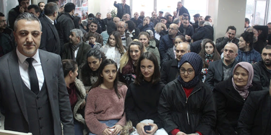 Teorisini okuyor pratiği  için Darıca BM’ye aday