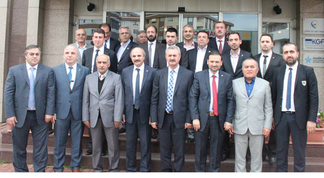 “Hizmeti biz yaparız”