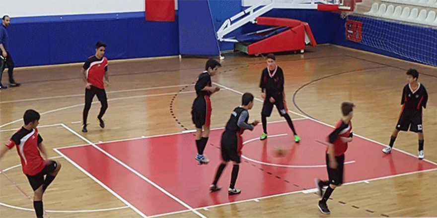Okullar arası Futsal Turnuvası başladı