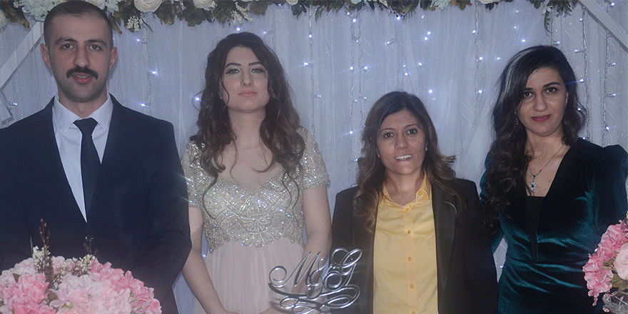 Nişan yüzüklerini Serap Çakır taktı