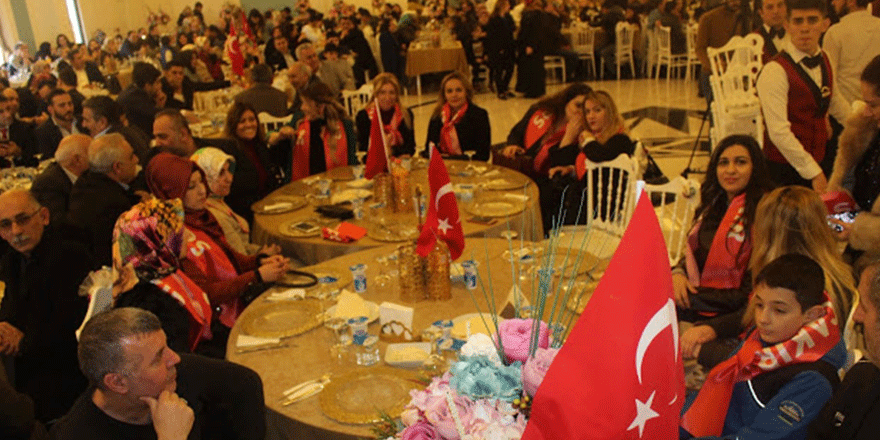 Aday Çakır’dan siyasi nezaket