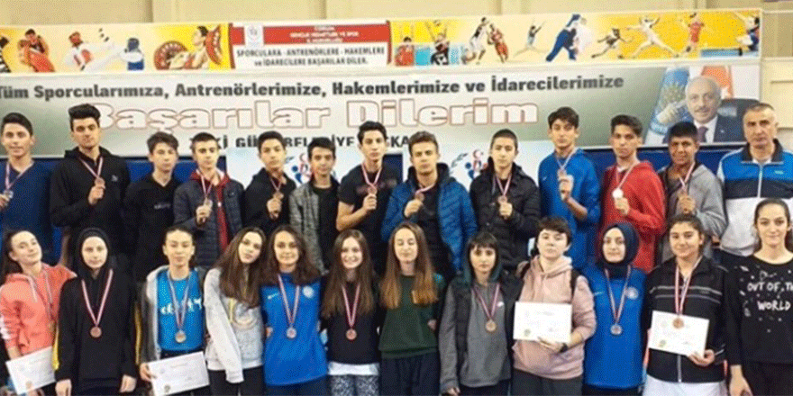 Karateciler başarılı oldu