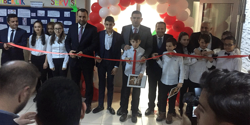 Yusuf Aksu Z-Kütüphane Açılışına Katıldı