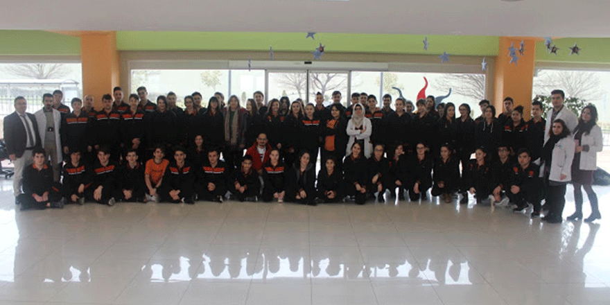 Pelikan’da görgü 7*24 ders konusu