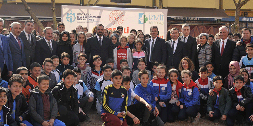 Yerlikaya gençlerle buluştu