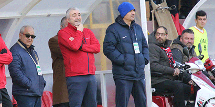 Gölcükspor için sıkıntı büyük