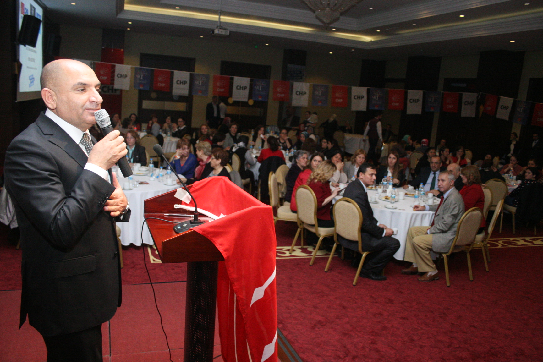 Tahsin Tarhan “Leyla Atakan’ların yolundayız”