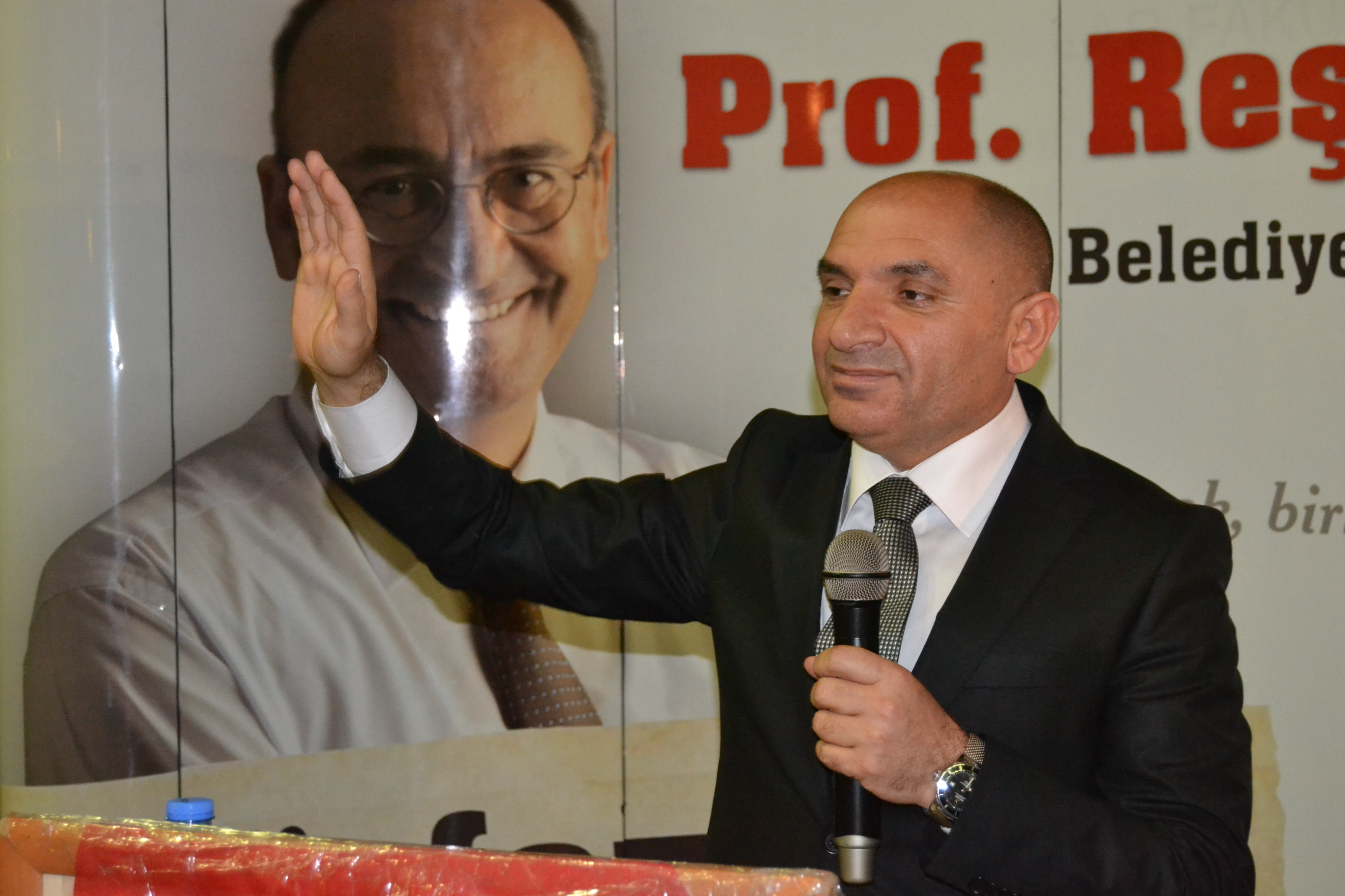 Tahsin Tarhan; “Yolsuzluğun kökünü kurutacağız”