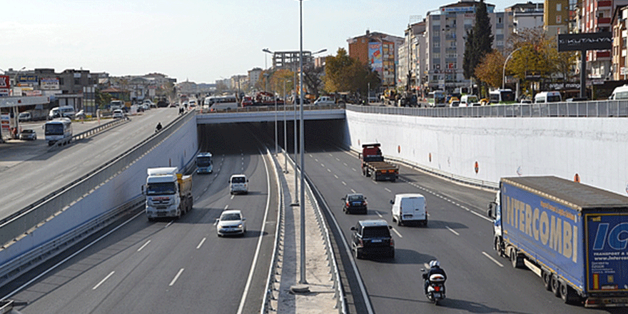 Kültür merkezine tiyatro gelmiyor  Anibal Sapağı’nı mühendisler çözemedi