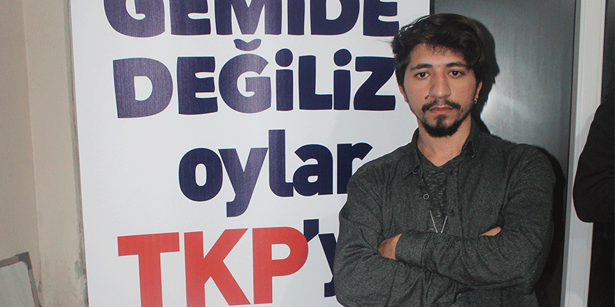 Partimizi tribünde  anlatmak ödevimizdir