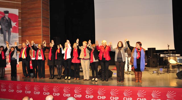 CHP’li kadınlar günlerini kutladı