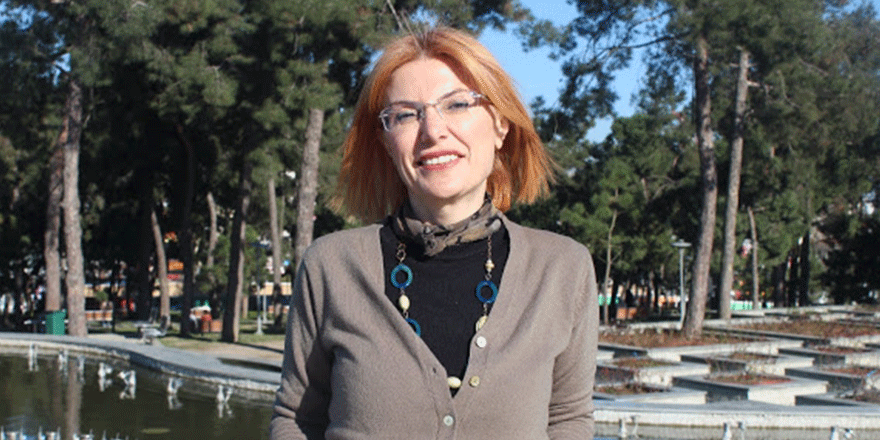 Ülker Yiğit kimdir