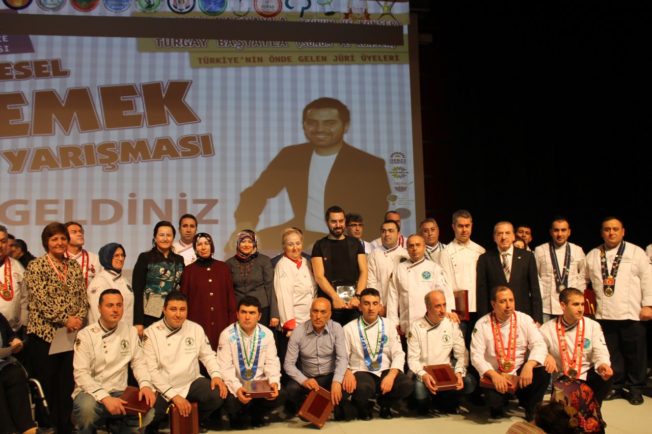 Yöresel tatlarda kıyasıya mücadele