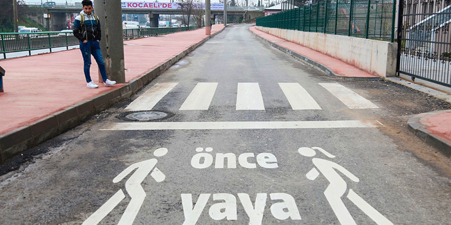 Trafikte öncelik yayaların