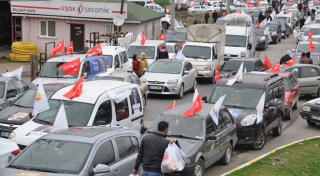 AKP'den Dilovası’nda konvoy