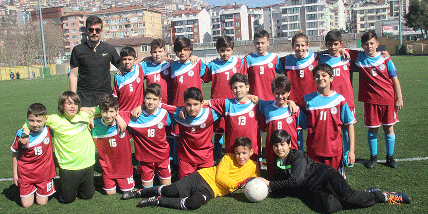 Küçükler futbolda son 16 eleme maçları