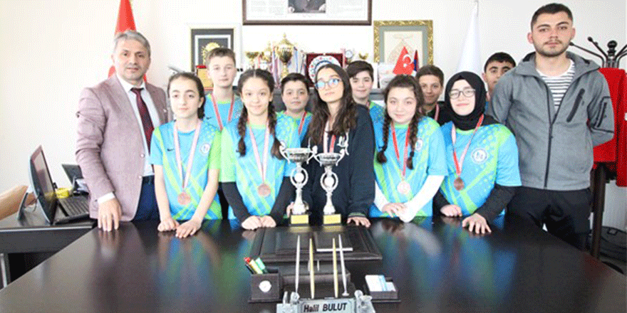 Kupa canavarı İlim!