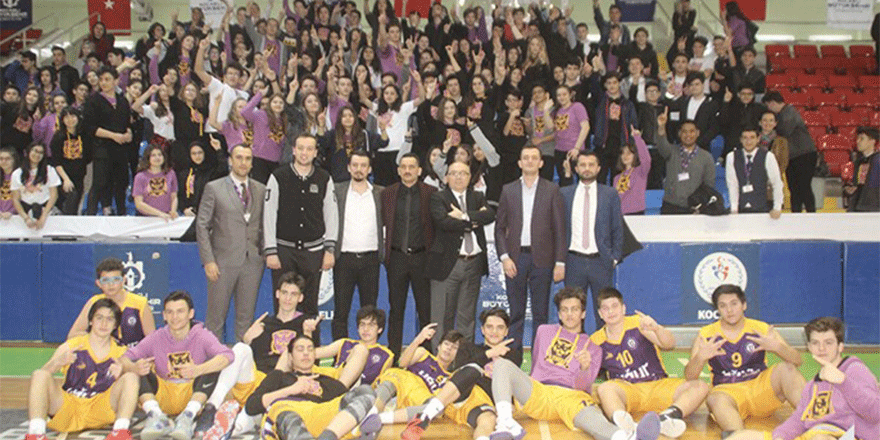 Özel Başiskele Uğur AL şampiyon 