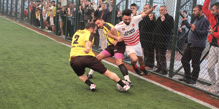 Kurtkale ve Akkiraz vizeyi kaptı