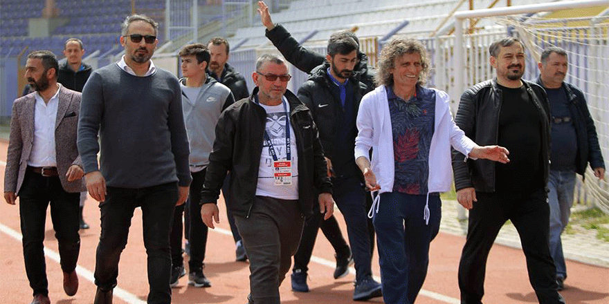 YÖNETİMDE 3 PUAN SEVİNCİ 