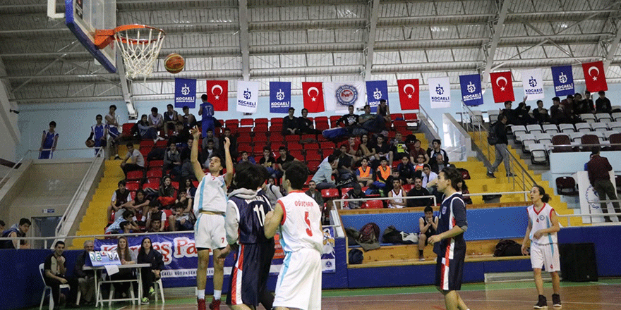 Basketler ‘Kardeş Pası’ ile atılacak