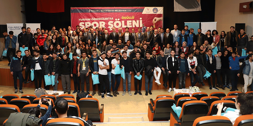 Yurdum Öğrencileri Spor Şöleni’nde ödüller verildi