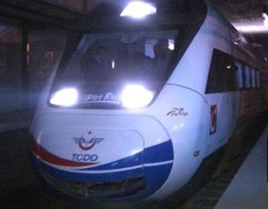 Nihayet ilk geçişi yaptı