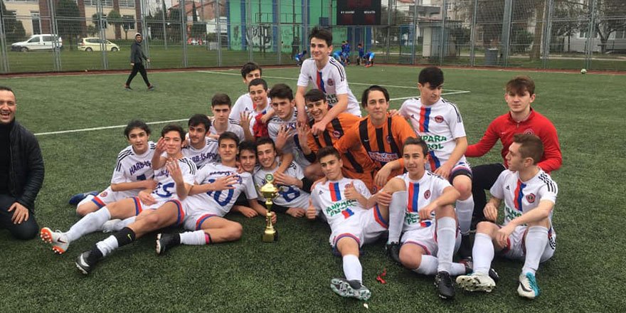 U-16’larda Harb-İşspor’un muhteşem geri dönüşü