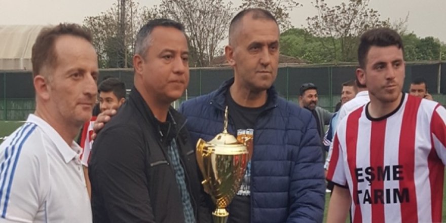 Vasfi Aşçı takımı kutladı