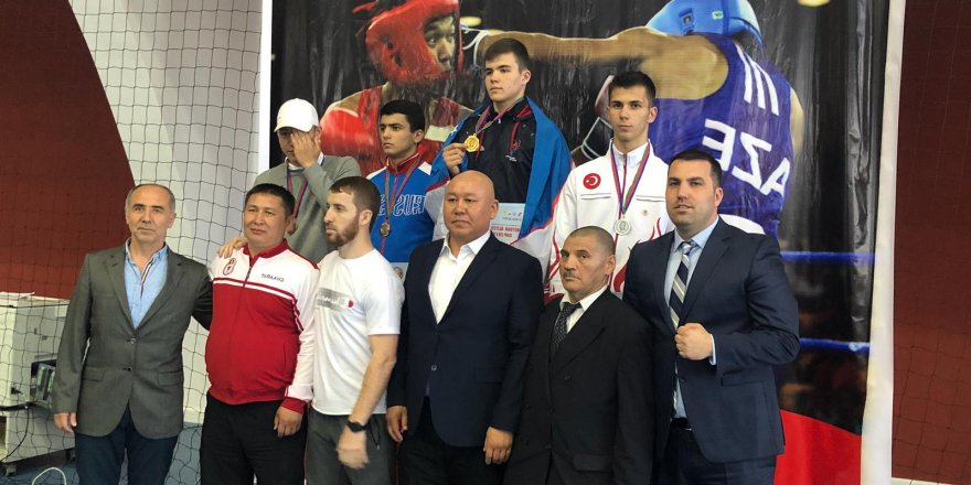 Boksörler başarıya doymuyor