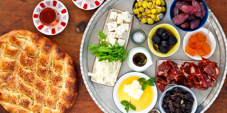 ORUÇ TUTARKEN HALSİZ KALMAMAK İÇİN 7 ÖNERİ